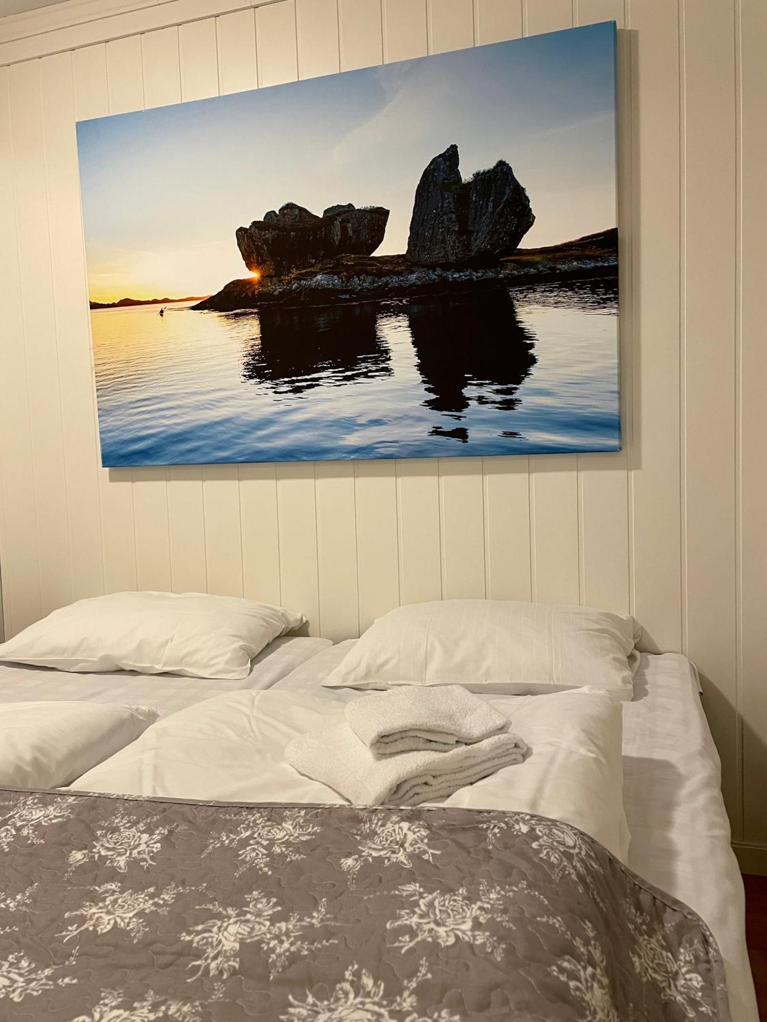 Valldal Fjord Lodge B&B エクステリア 写真
