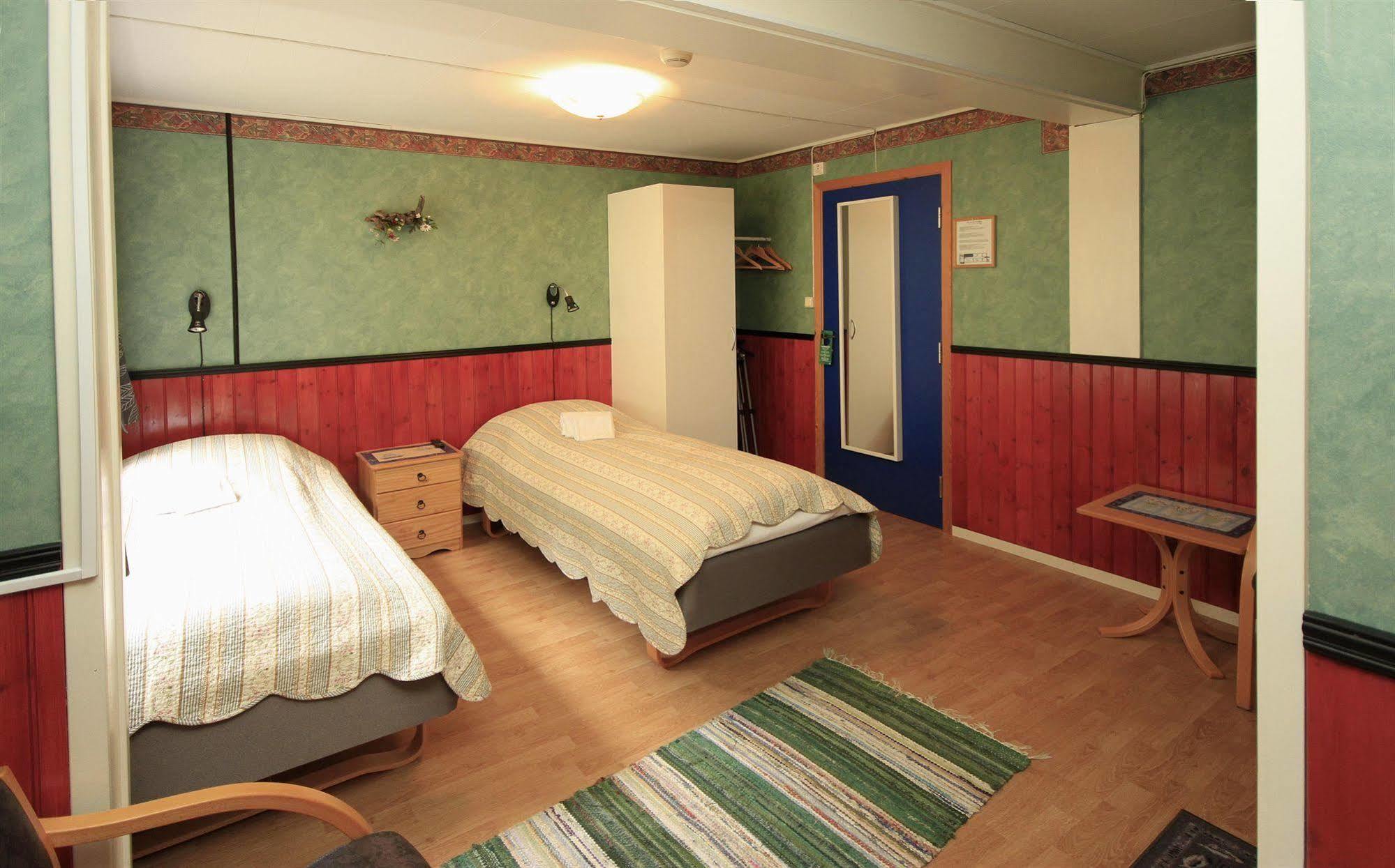 Valldal Fjord Lodge B&B エクステリア 写真